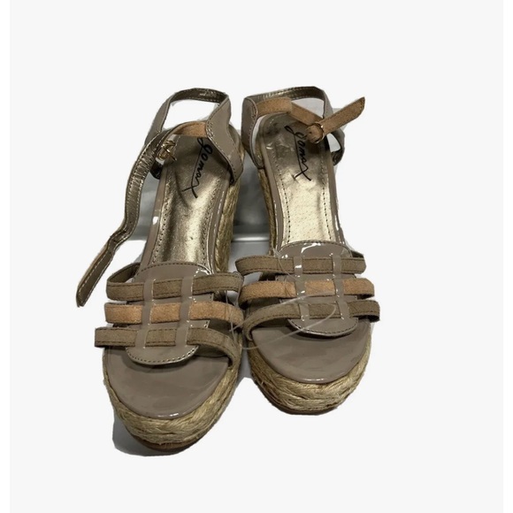 Go Max  women heel wedge shoes size 6.5 - Picture 1 of 3